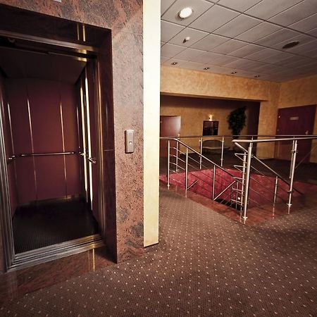 Hotel Wityng Slesin  Bagian luar foto