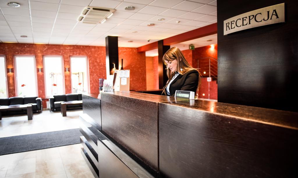 Hotel Wityng Slesin  Bagian luar foto