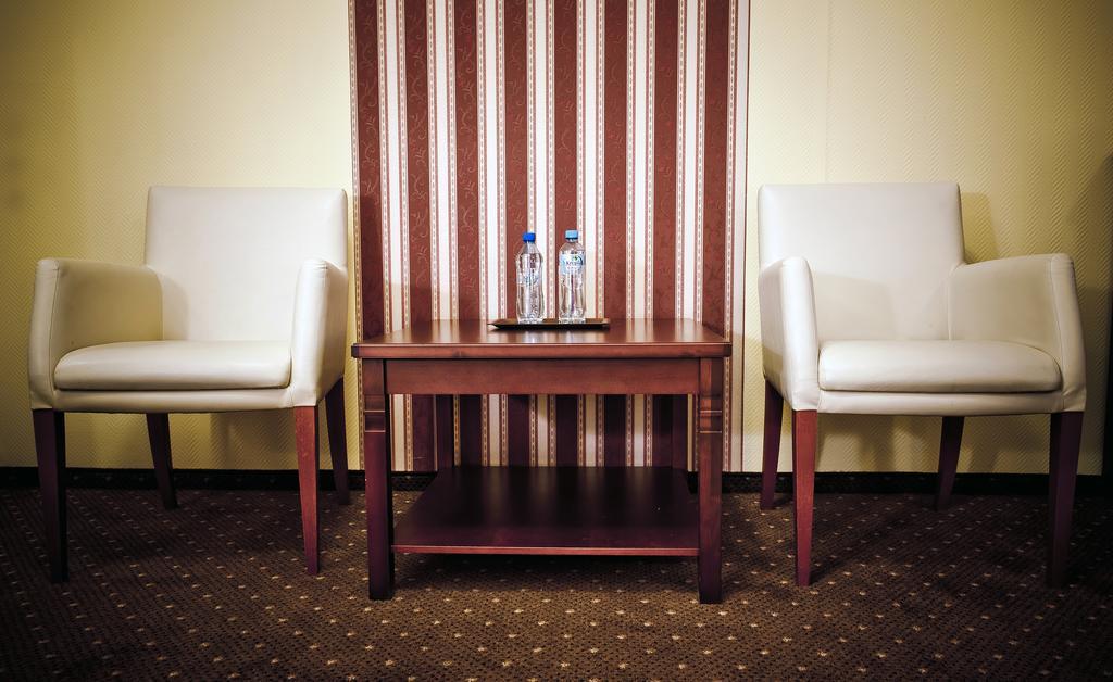 Hotel Wityng Slesin  Bagian luar foto